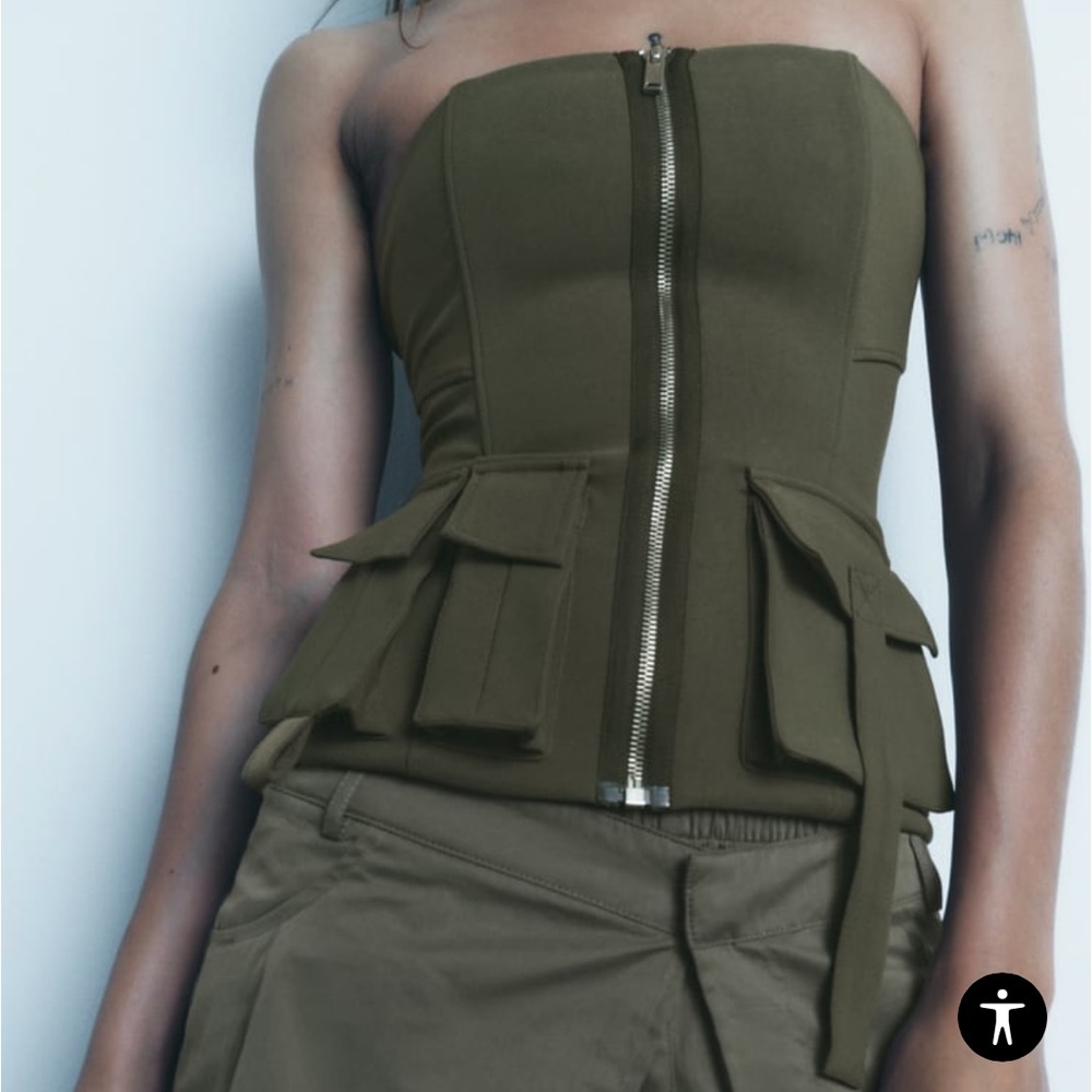 Adorable green corset top brand new Zara from Paris XL